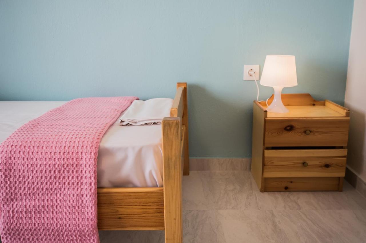 ניאה פלאגיה Chelona Apartments מראה חיצוני תמונה