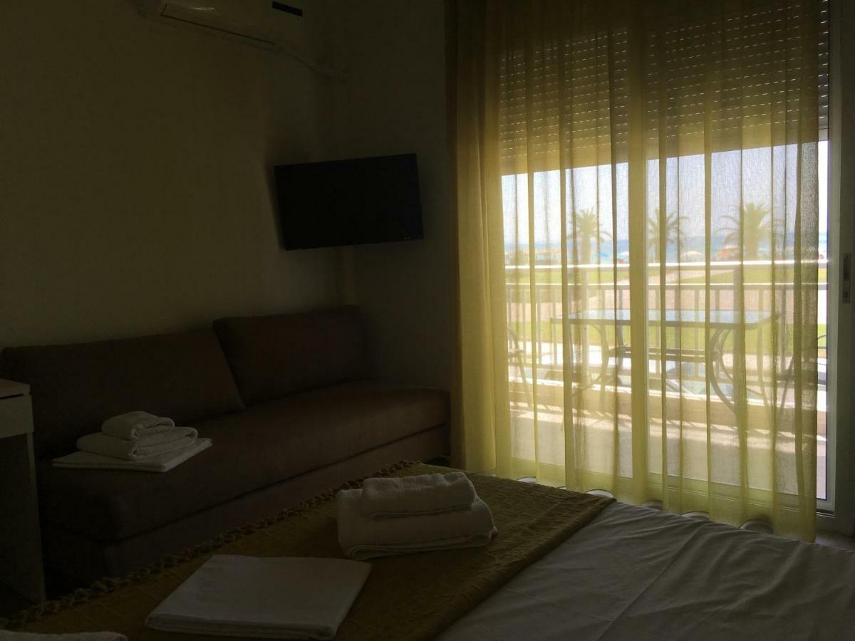 ניאה פלאגיה Chelona Apartments מראה חיצוני תמונה