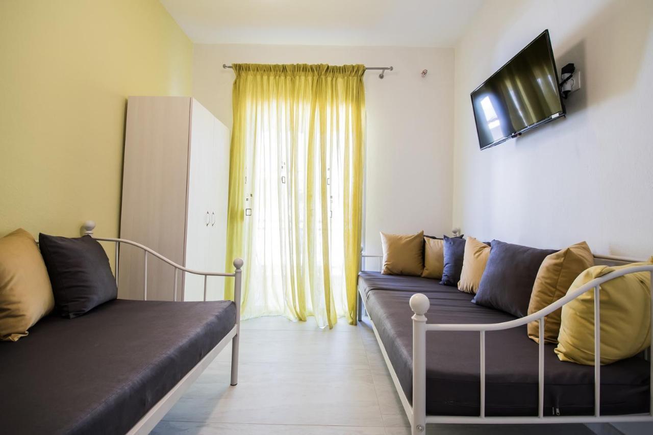 ניאה פלאגיה Chelona Apartments מראה חיצוני תמונה