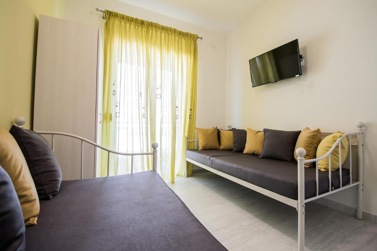 ניאה פלאגיה Chelona Apartments מראה חיצוני תמונה