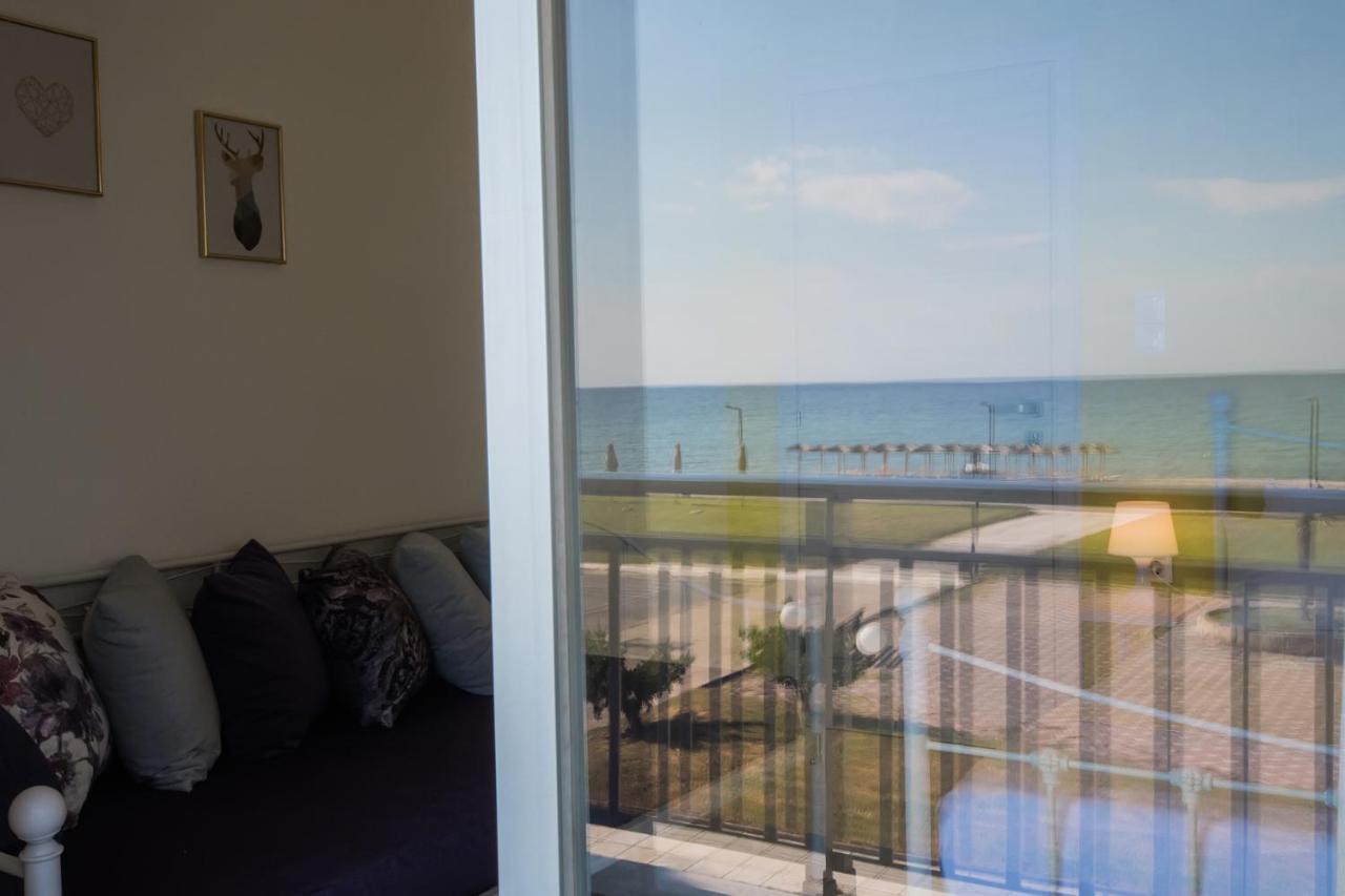 ניאה פלאגיה Chelona Apartments מראה חיצוני תמונה